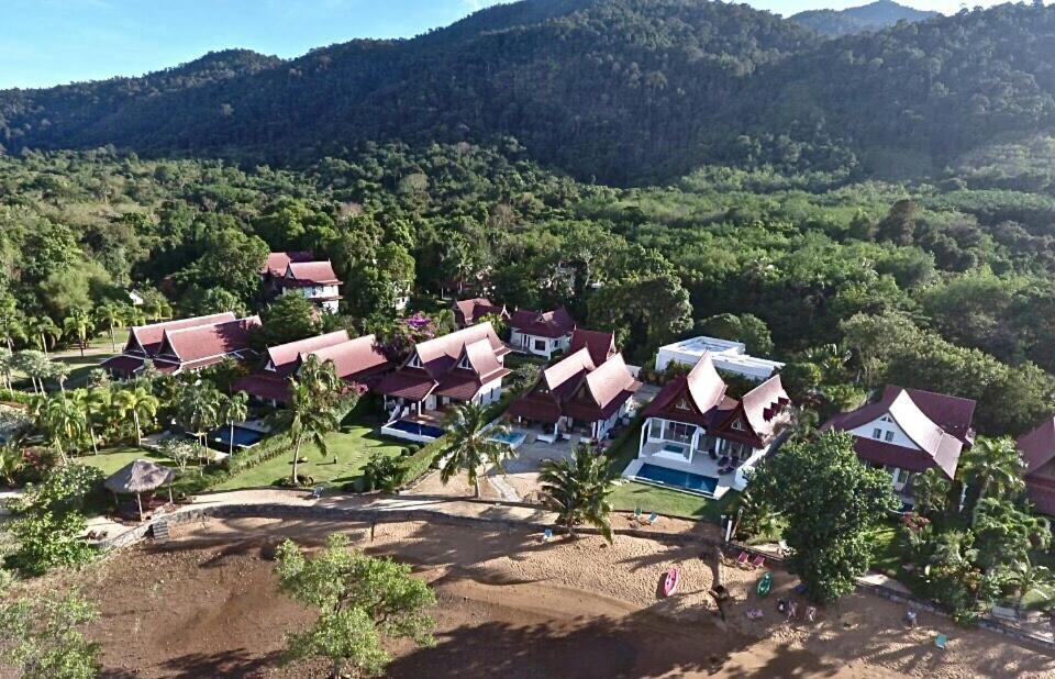 Holiday home Peony Villa, 3 Bedroom Beachfront Pool Koh Chang